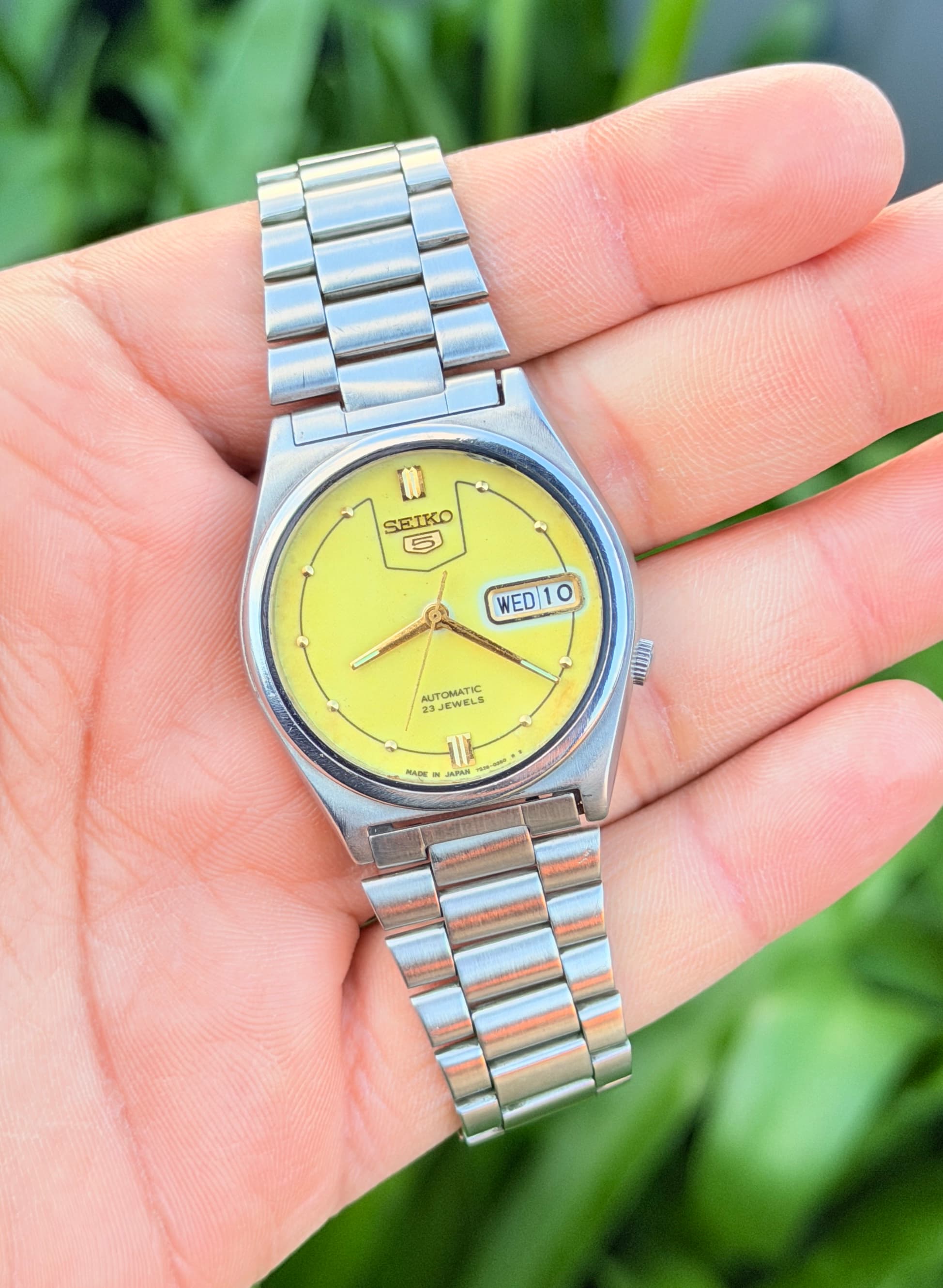 Seiko Seiko 5 Automatic 23 Jewels Full-Lume Yellow Dial